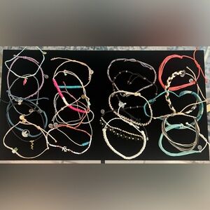22 Pura Vida Bracelets